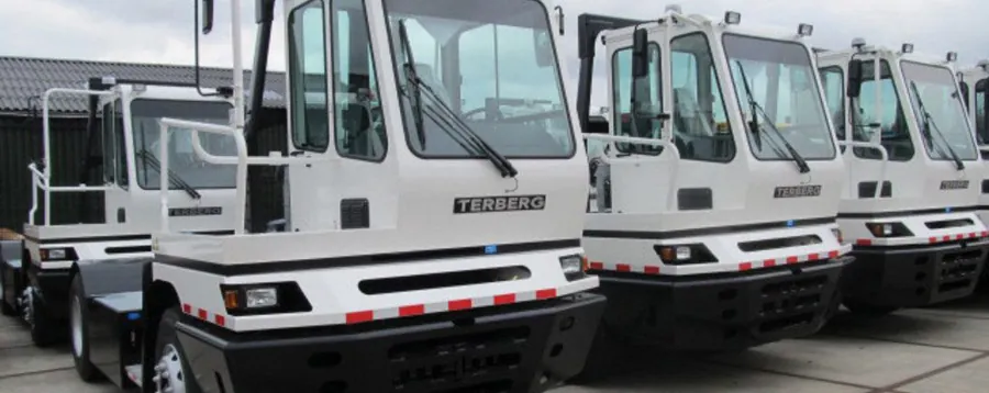 Terminal tractors in a port